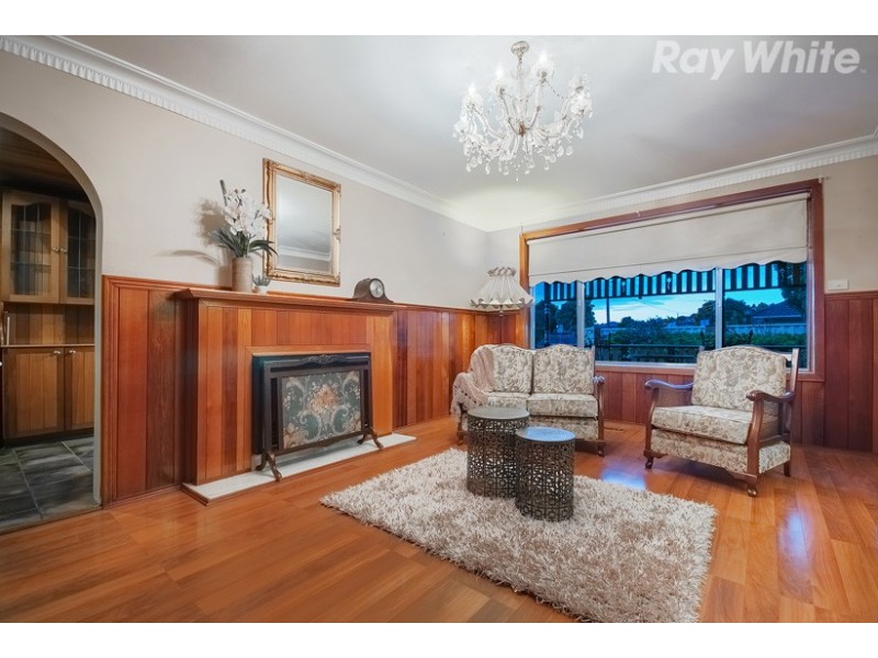 111 The Fairway, Kingsbury VIC 3083