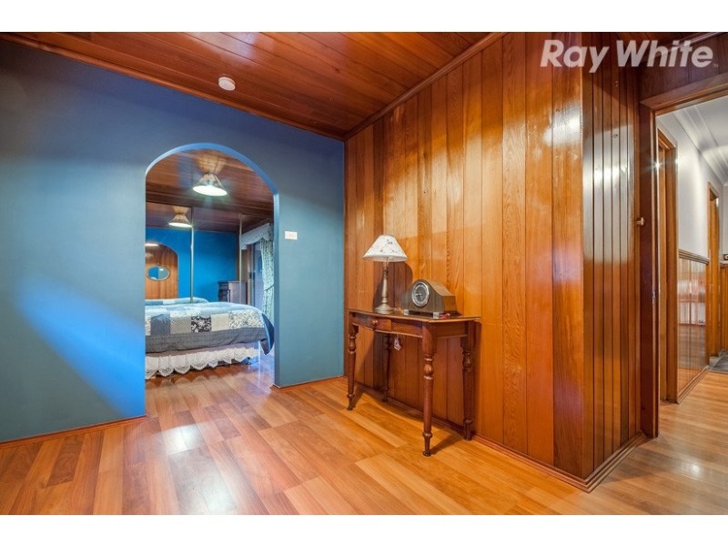 111 The Fairway, Kingsbury VIC 3083