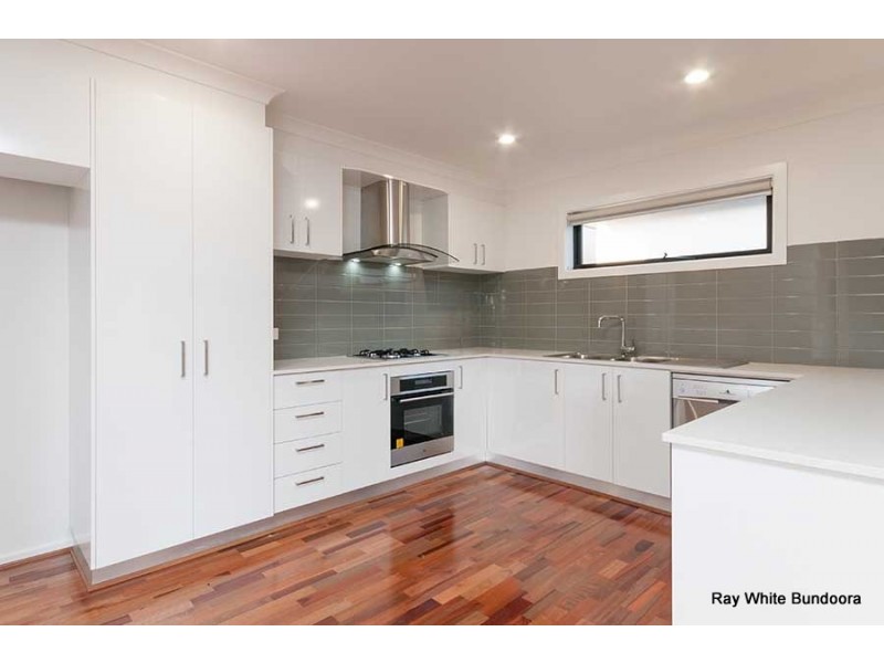4 Dashing Road, Craigieburn VIC 3064