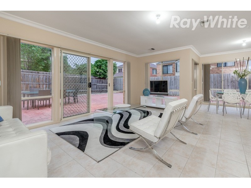 9 Shoalhaven Street, Bundoora VIC 3083