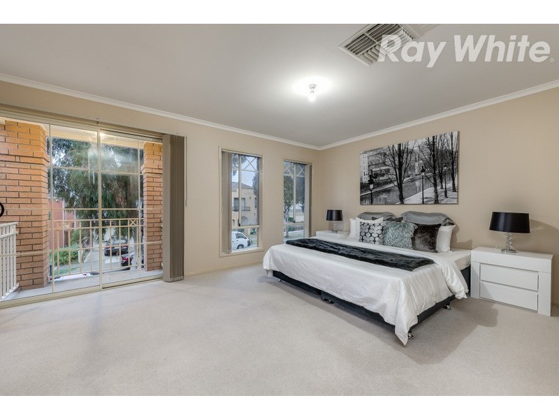 9 Shoalhaven Street, Bundoora VIC 3083