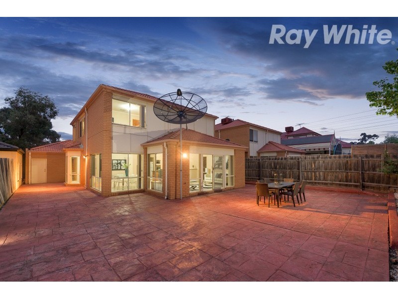 9 Shoalhaven Street, Bundoora VIC 3083