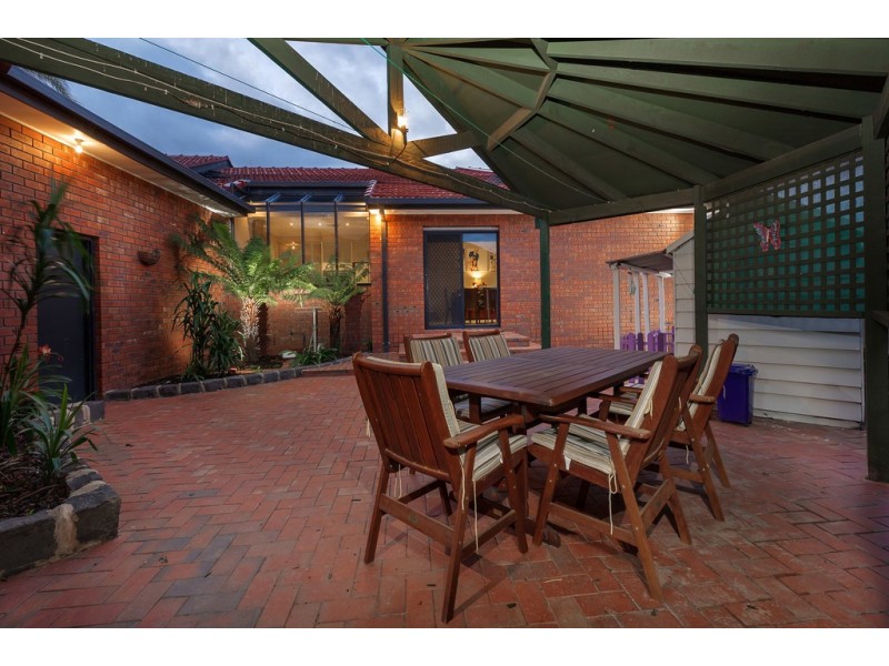 2 Turella Court, Lalor VIC 3075