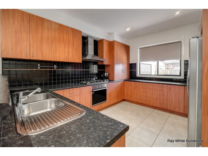 13 Flowering Gum Grove, South Morang VIC 3752