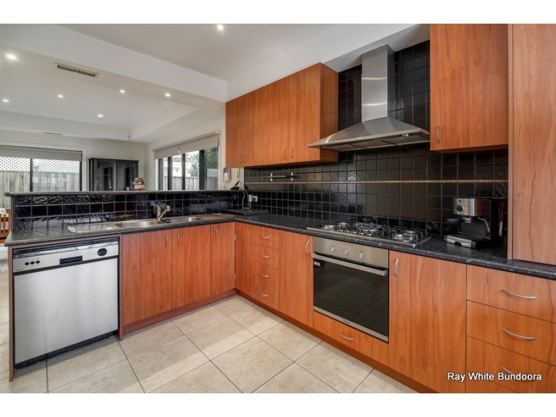 13 Flowering Gum Grove, South Morang VIC 3752