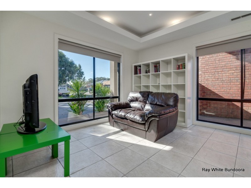 13 Flowering Gum Grove, South Morang VIC 3752