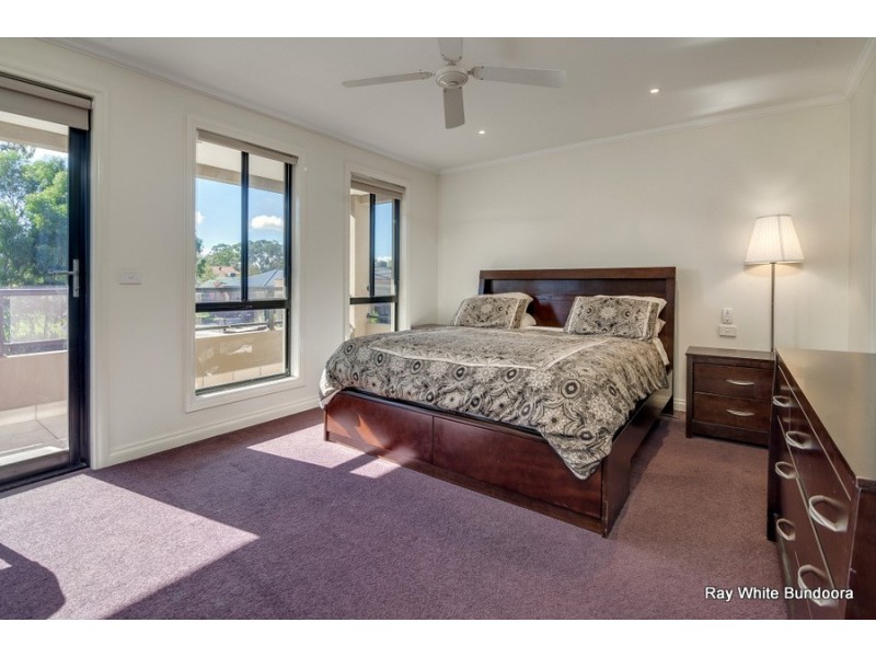 13 Flowering Gum Grove, South Morang VIC 3752