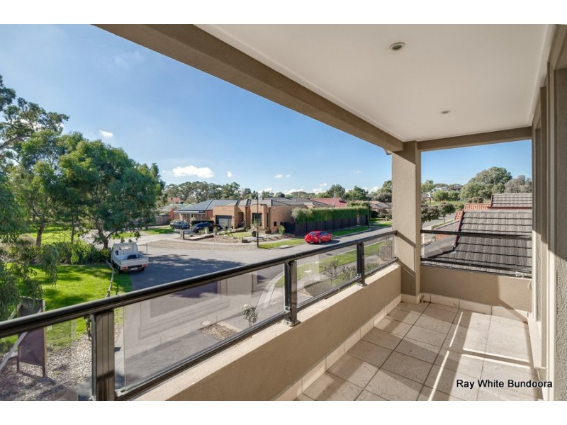 13 Flowering Gum Grove, South Morang VIC 3752