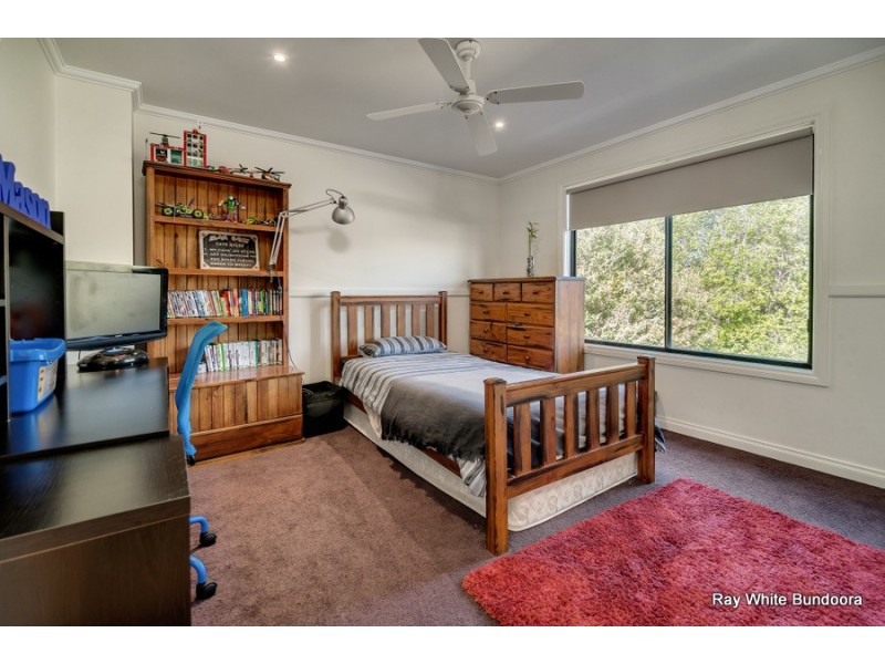 13 Flowering Gum Grove, South Morang VIC 3752