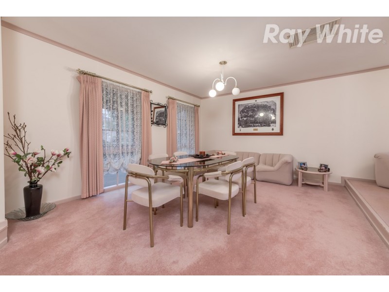 7 Leichardt Court, Mill Park VIC 3082