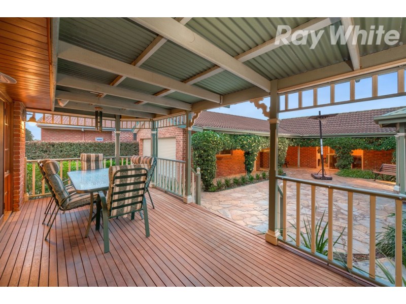 7 Leichardt Court, Mill Park VIC 3082