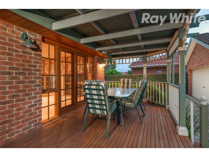 7 Leichardt Court, Mill Park VIC 3082