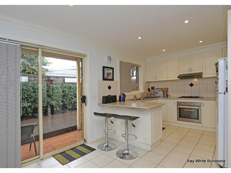 2/25 Taylor Avenue, Reservoir VIC 3073