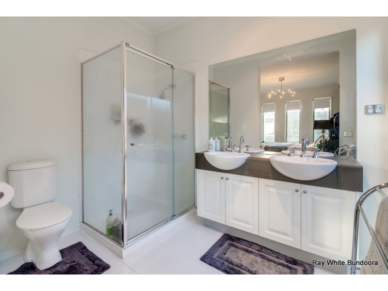 11 Scarlet Drive, Bundoora VIC 3083