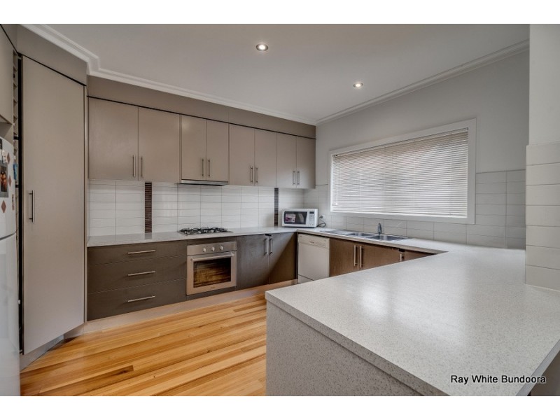 42 Sanctuary Drive, Bundoora VIC 3083