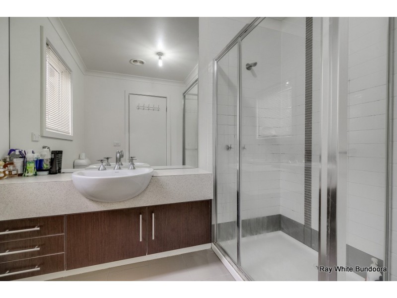 42 Sanctuary Drive, Bundoora VIC 3083