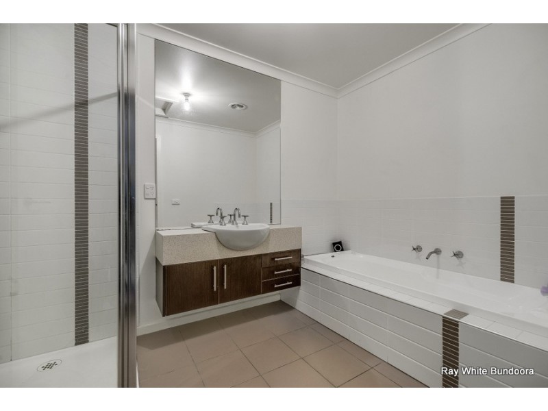 42 Sanctuary Drive, Bundoora VIC 3083