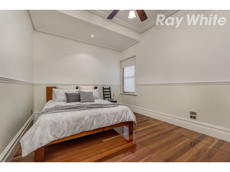 18 Snake Gully Drive, Bundoora VIC 3083