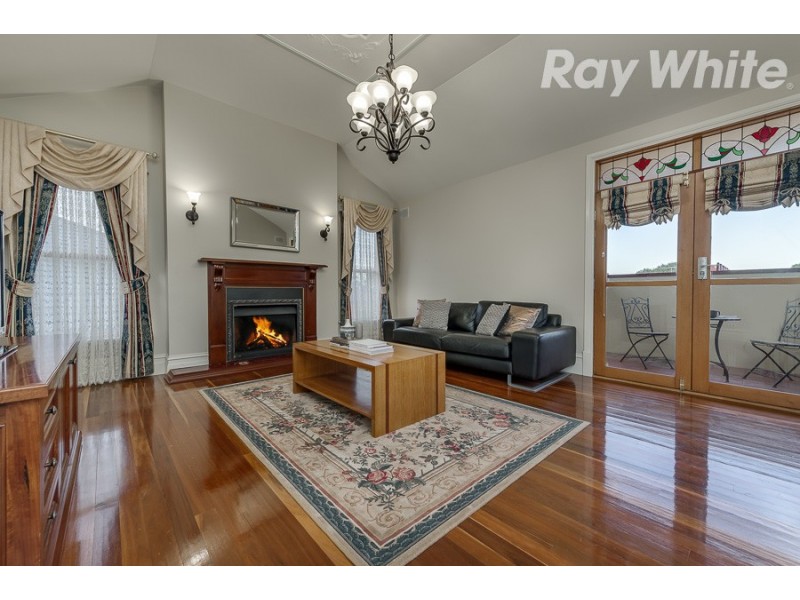 18 Snake Gully Drive, Bundoora VIC 3083