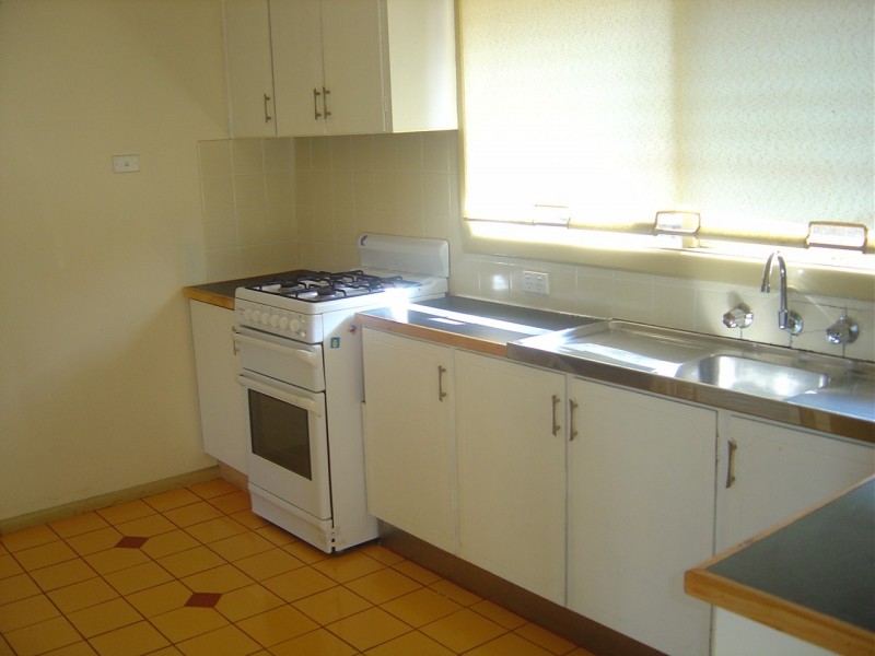 6 Darebin Drive, Thomastown VIC 3074