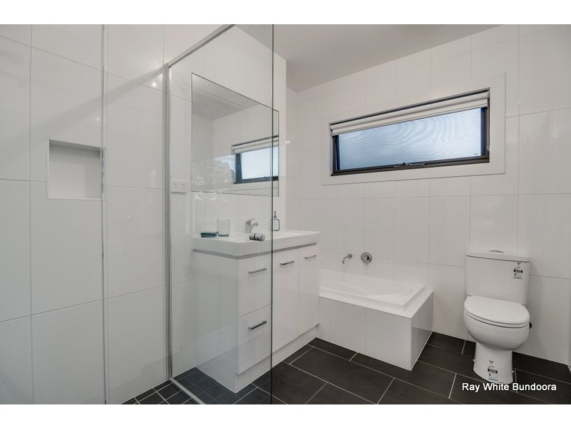 6 Moore Court, Bundoora VIC 3083