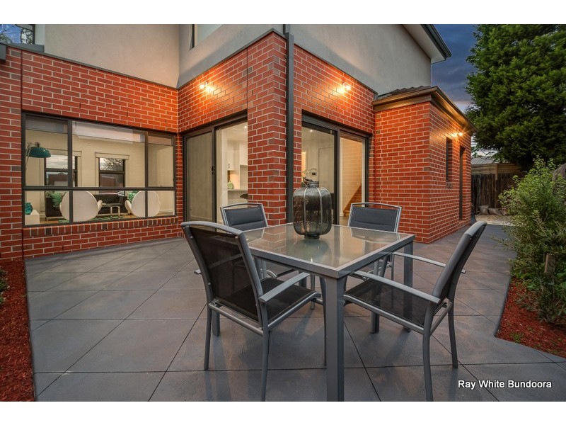 6 Moore Court, Bundoora VIC 3083