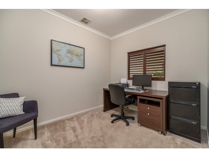 77 Wilton Vale Road, South Morang VIC 3752