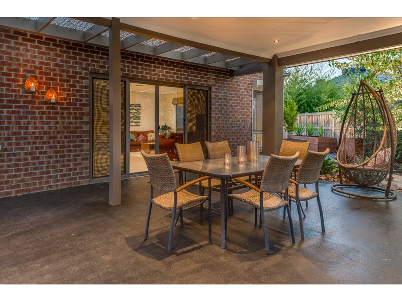 77 Wilton Vale Road, South Morang VIC 3752