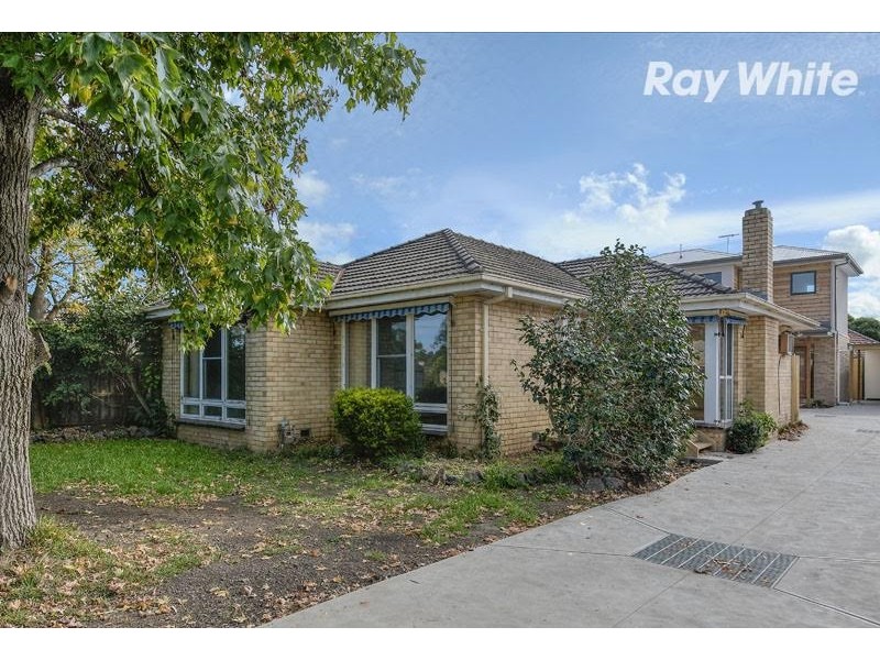 10 Burns Grove, Kingsbury VIC 3083