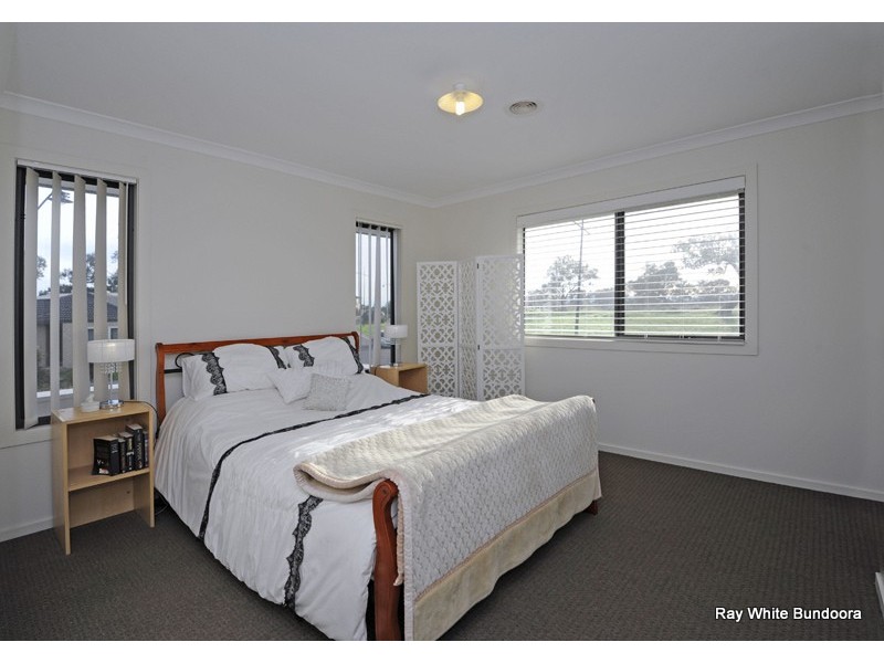 16 Pimpinella Pass, Mernda VIC 3754