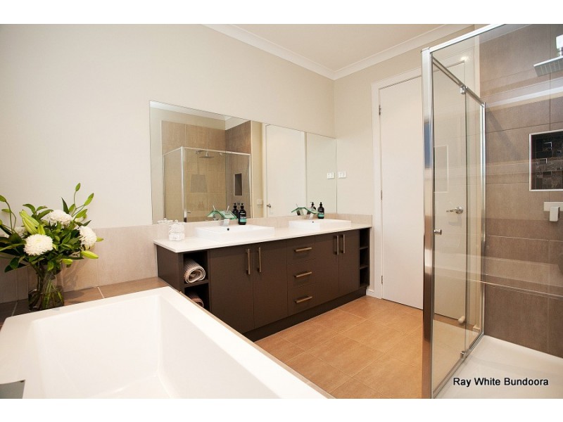 111 Queens Gardens, Bundoora VIC 3083
