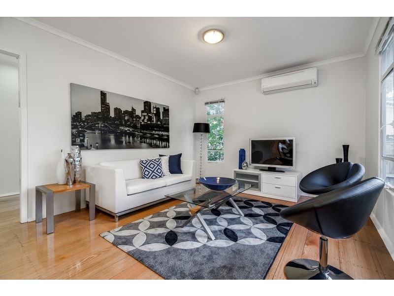 16 Ramu Parade, Heidelberg West VIC 3081