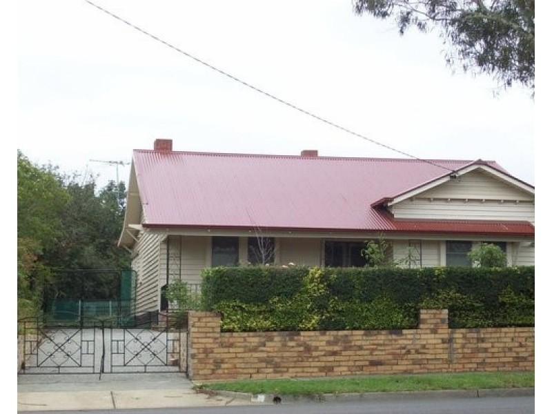 41 Boldrewood Parade, Reservoir VIC 3073