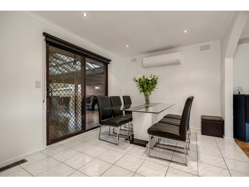 33 Cabernet Crescent, Bundoora VIC 3083