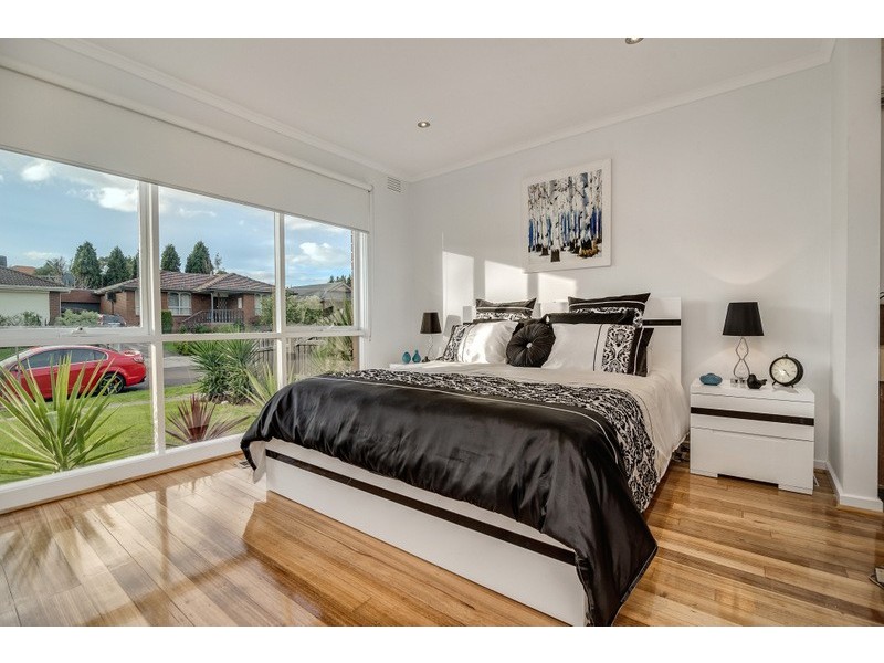 33 Cabernet Crescent, Bundoora VIC 3083