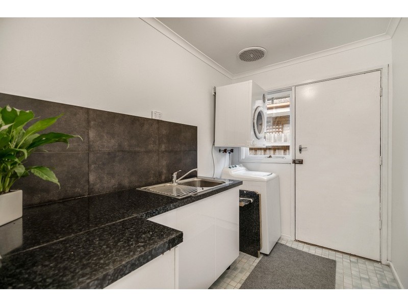 33 Cabernet Crescent, Bundoora VIC 3083