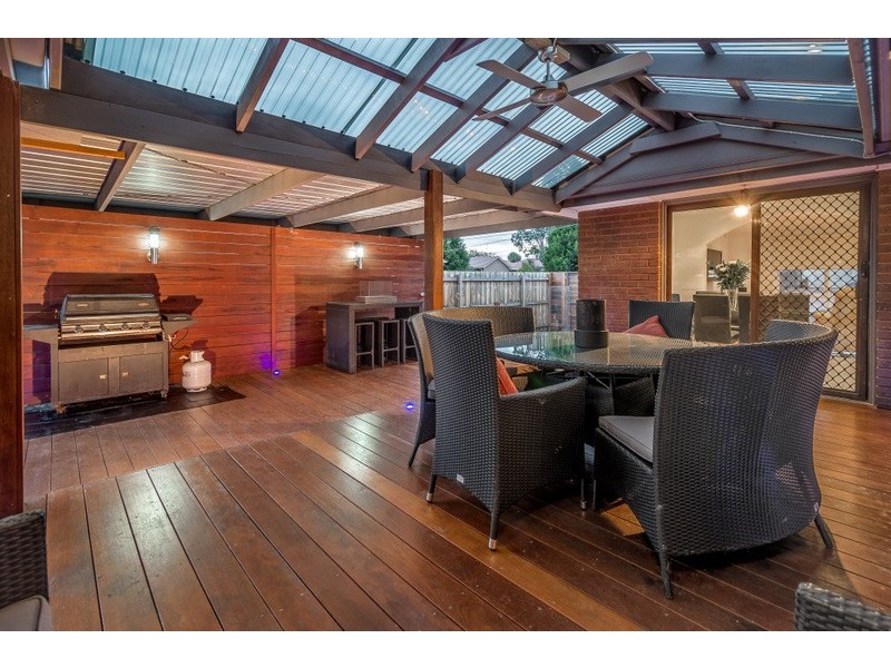 33 Cabernet Crescent, Bundoora VIC 3083