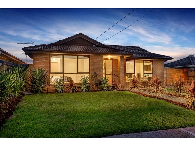 33 Cabernet Crescent, Bundoora VIC 3083
