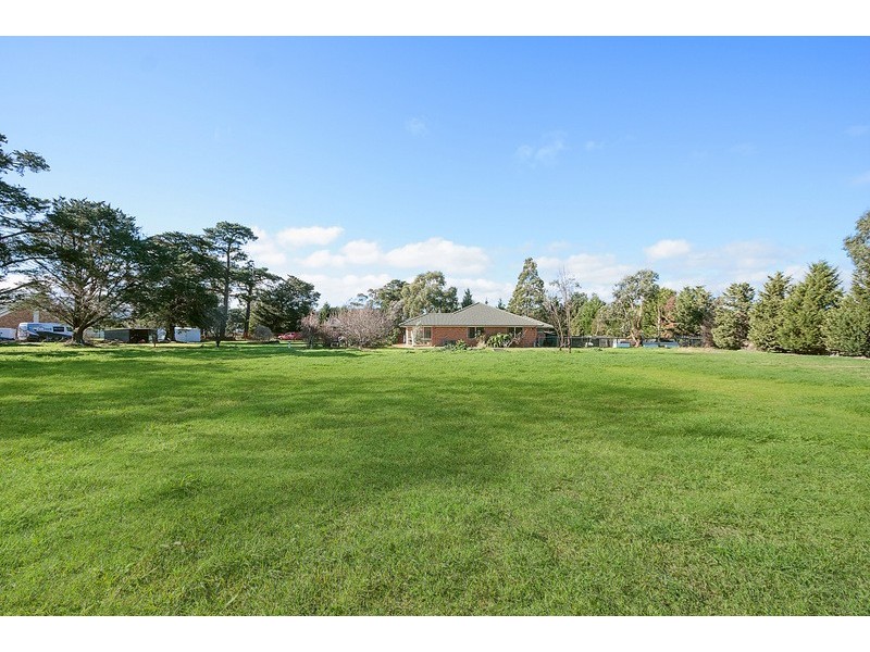 19 Retland Drive, Whittlesea VIC 3757