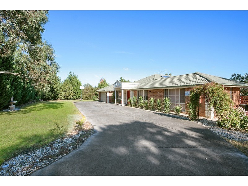 19 Retland Drive, Whittlesea VIC 3757