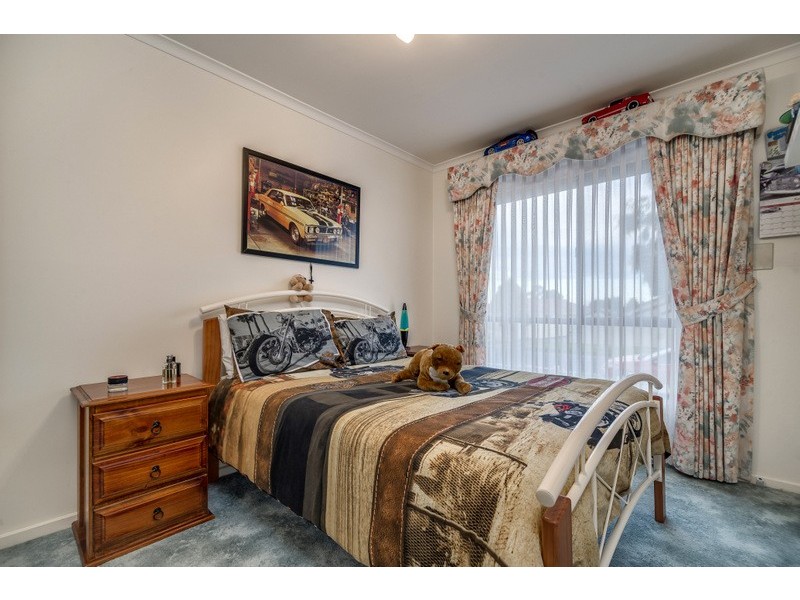 34 Prince of Wales Avenue, Mill Park VIC 3082