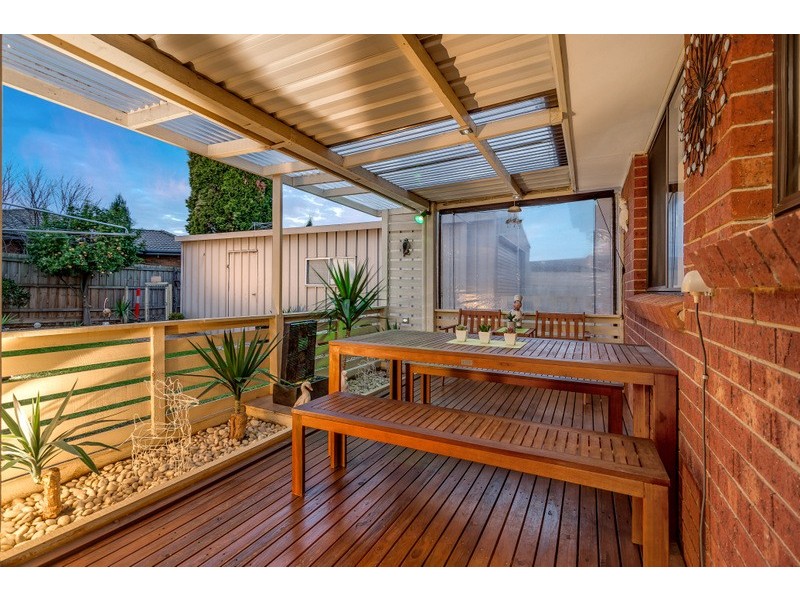 34 Prince of Wales Avenue, Mill Park VIC 3082