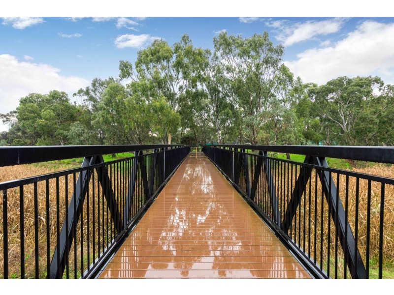 201/7 Collared Close, Bundoora VIC 3083