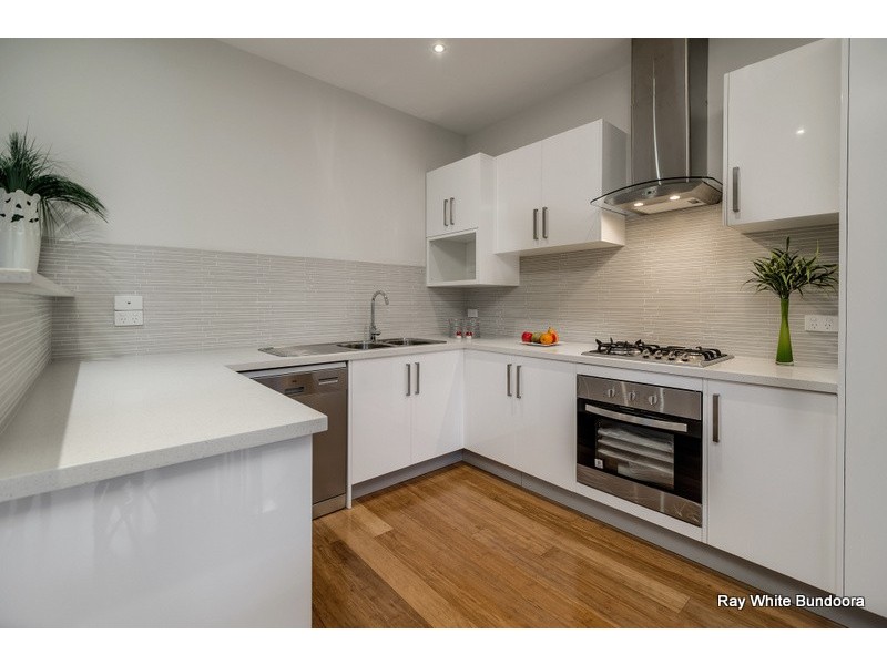 2/3 Decathlon Street, Bundoora VIC 3083