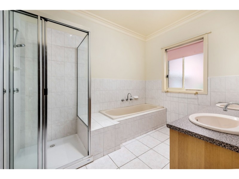 54 Telopea Crescent, Mill Park VIC 3082