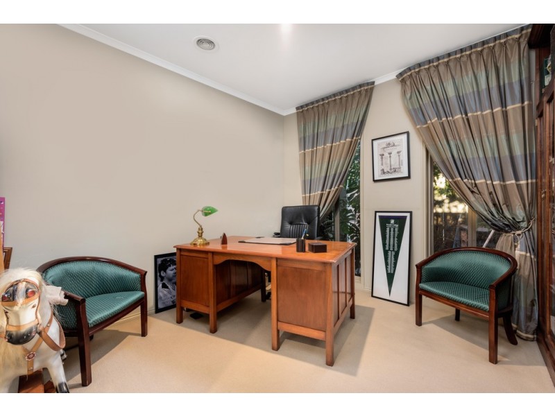 24 Robusta Avenue, Bundoora VIC 3083