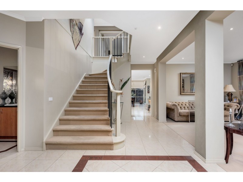 24 Robusta Avenue, Bundoora VIC 3083