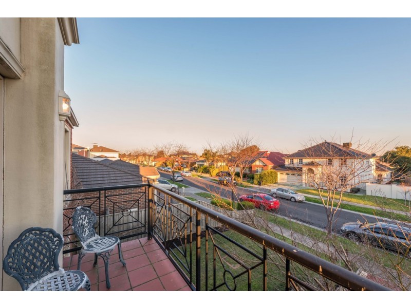 24 Robusta Avenue, Bundoora VIC 3083