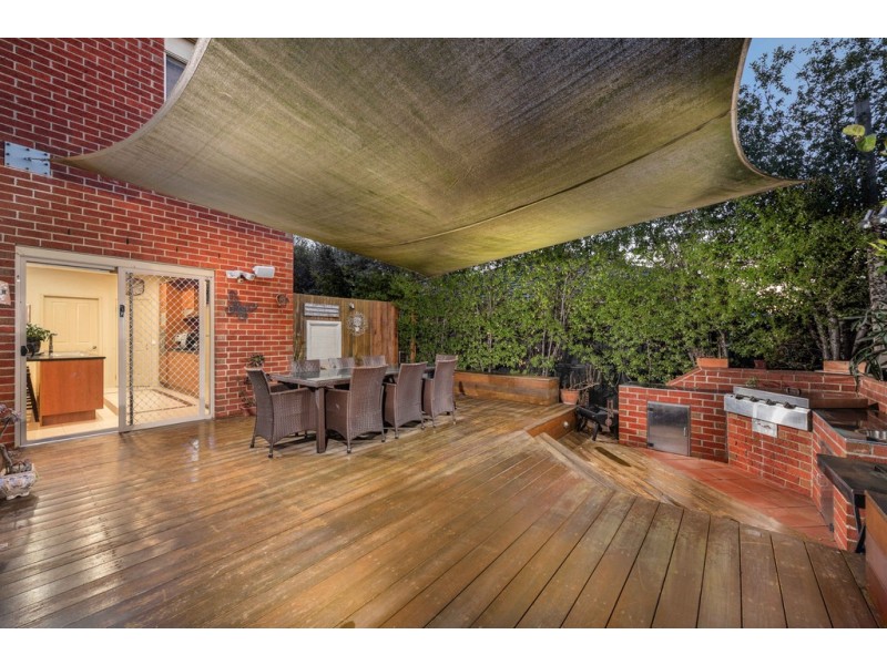 24 Robusta Avenue, Bundoora VIC 3083