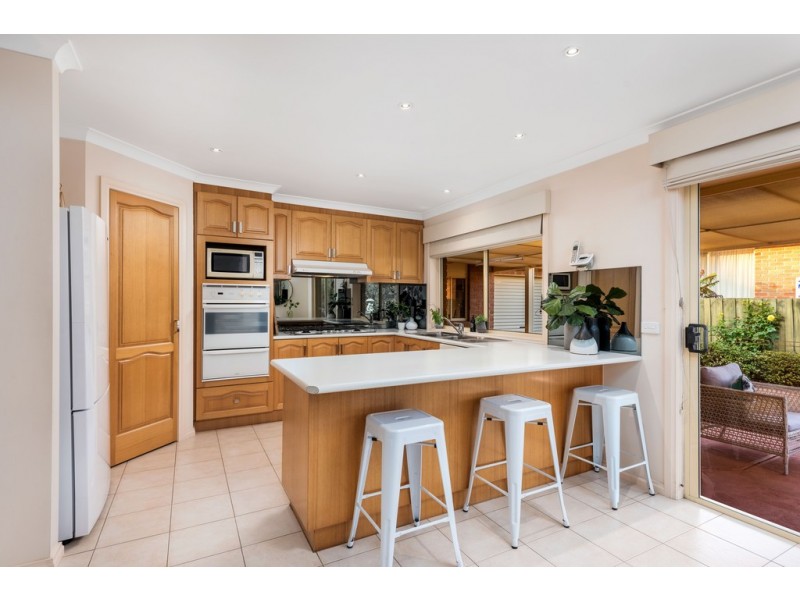 6 Snake Gully Drive, Bundoora VIC 3083